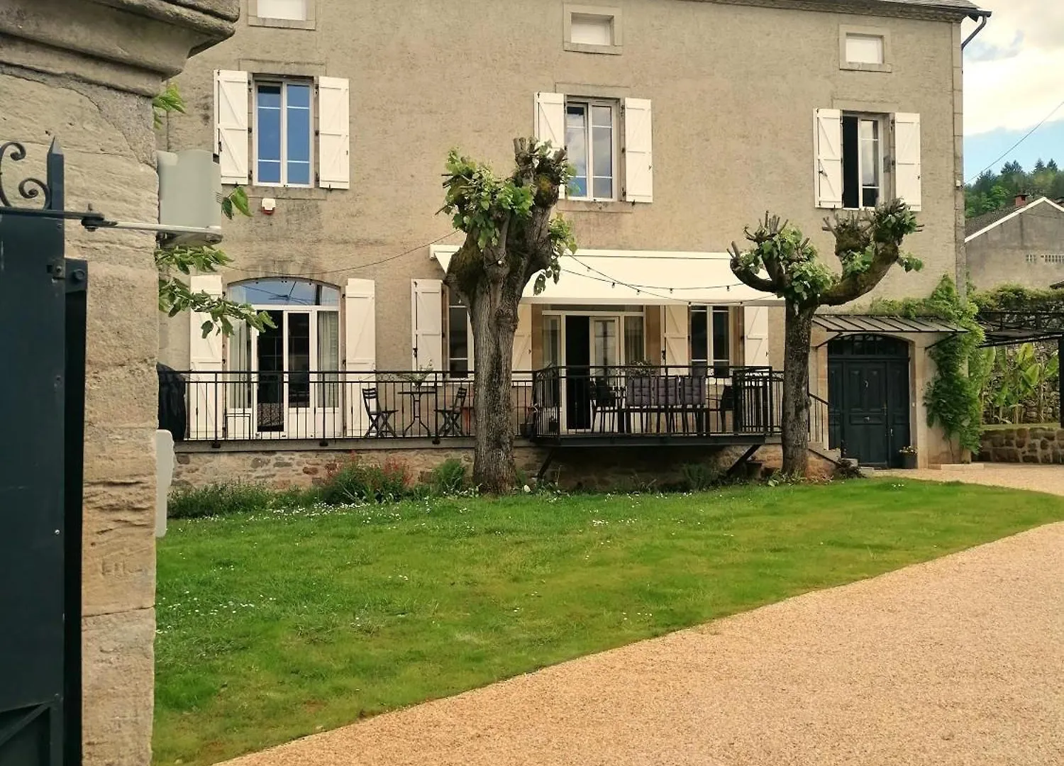 Chambres D'Hotes Les 2 Tilleuls 菲雅克